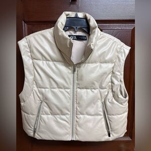 Zara Beige Faux Leather Puffer Vest Women Teens Sz S Full Zip Closure 2 Pockets